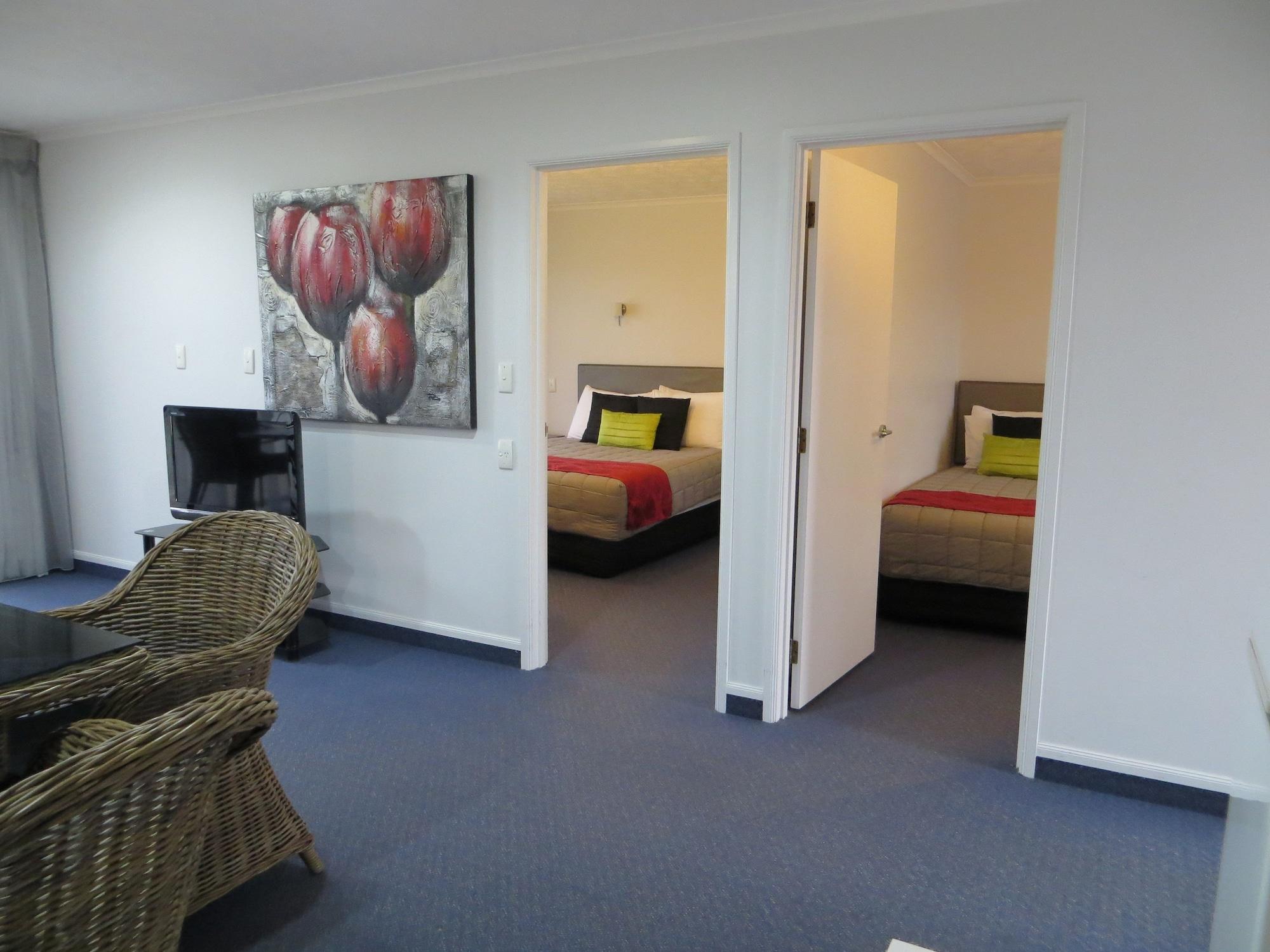Harbour View Motel On Ahuriri Beach In Napier Nz With Sea View Suites Exterior photo