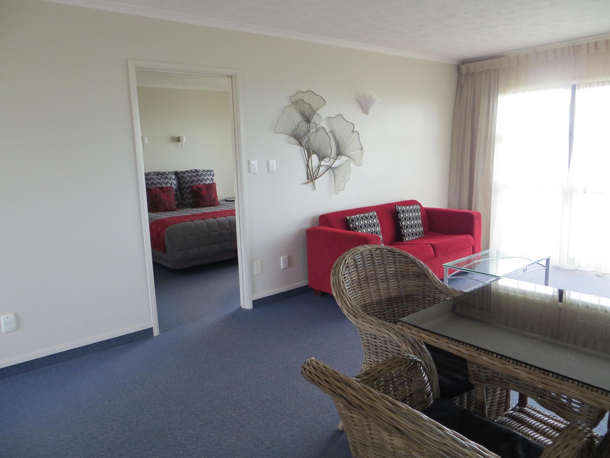 Harbour View Motel On Ahuriri Beach In Napier Nz With Sea View Suites Exterior photo