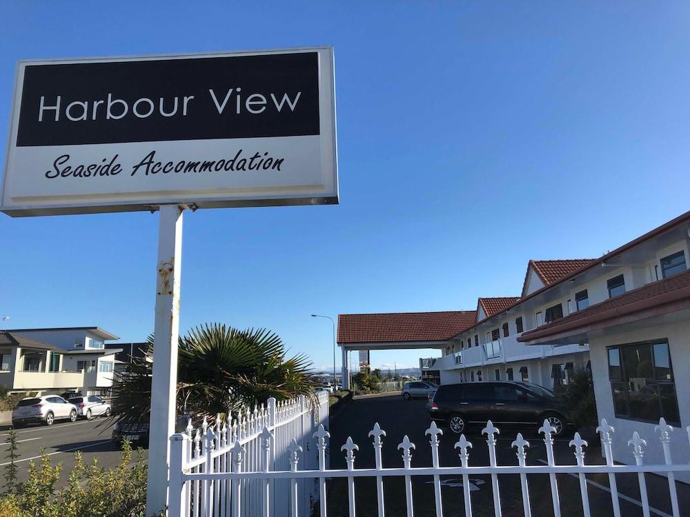 Harbour View Motel On Ahuriri Beach In Napier Nz With Sea View Suites Exterior photo