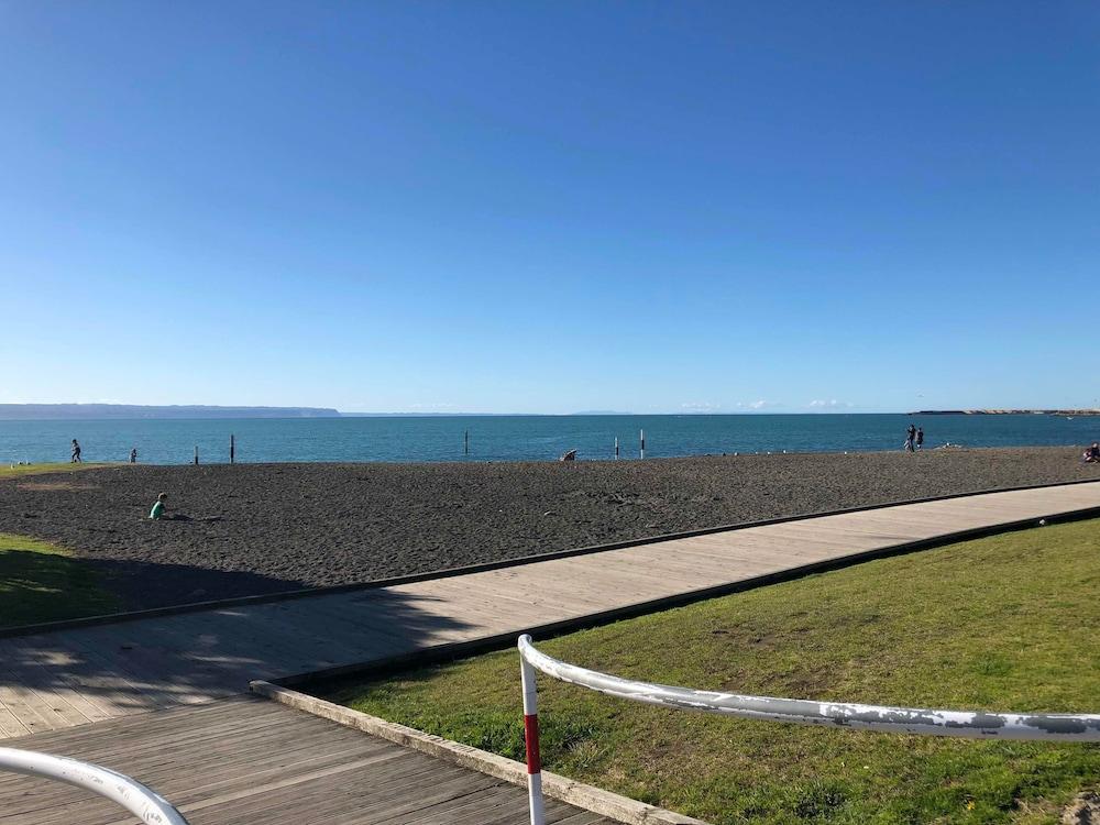 Harbour View Motel On Ahuriri Beach In Napier Nz With Sea View Suites Exterior photo