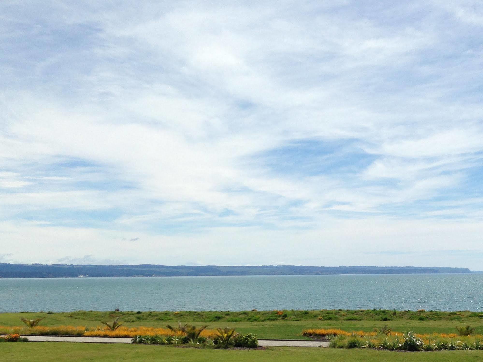 Harbour View Motel On Ahuriri Beach In Napier Nz With Sea View Suites Exterior photo